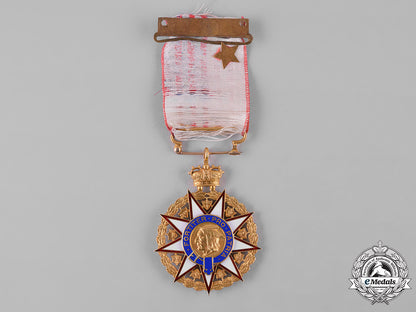 united_states._a_society_of_colonial_wars_membership_badge_in_gold_c19_1844