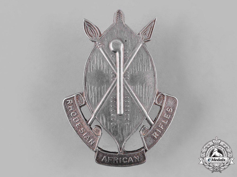 rhodesia._a_rhodesian_african_rifles_cap_badge_c19_1860