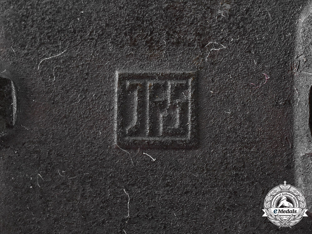 germany,_wehrmacht._a_close_combat_clasp_in_bronze_by_josef_feix&_söhne_c19_2060