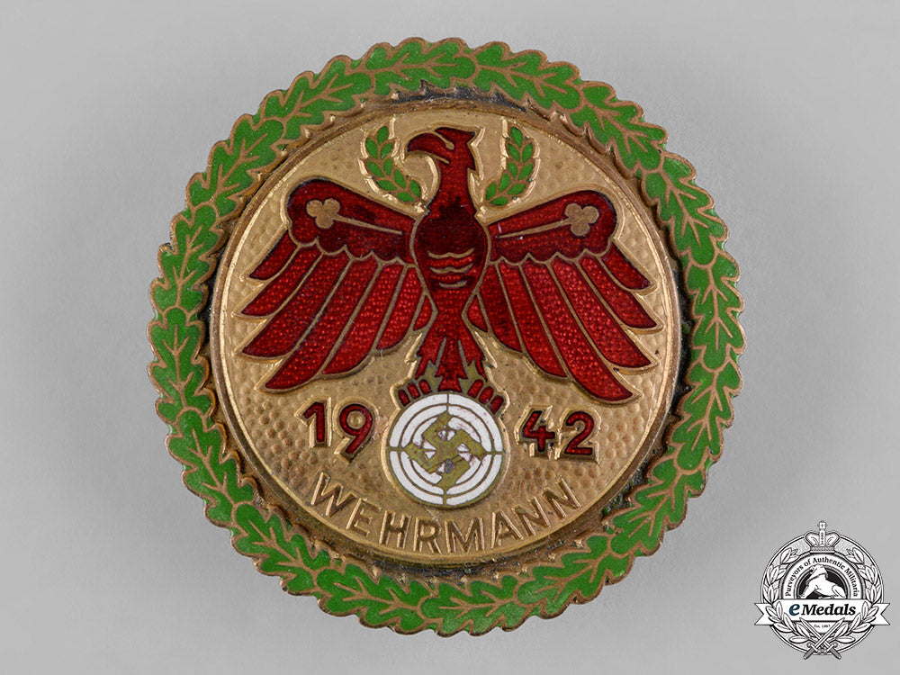 germany,_third_reich._a1942_tirol_gau_champion_marksmanship_badge_with_oak_leaves_c19_2085