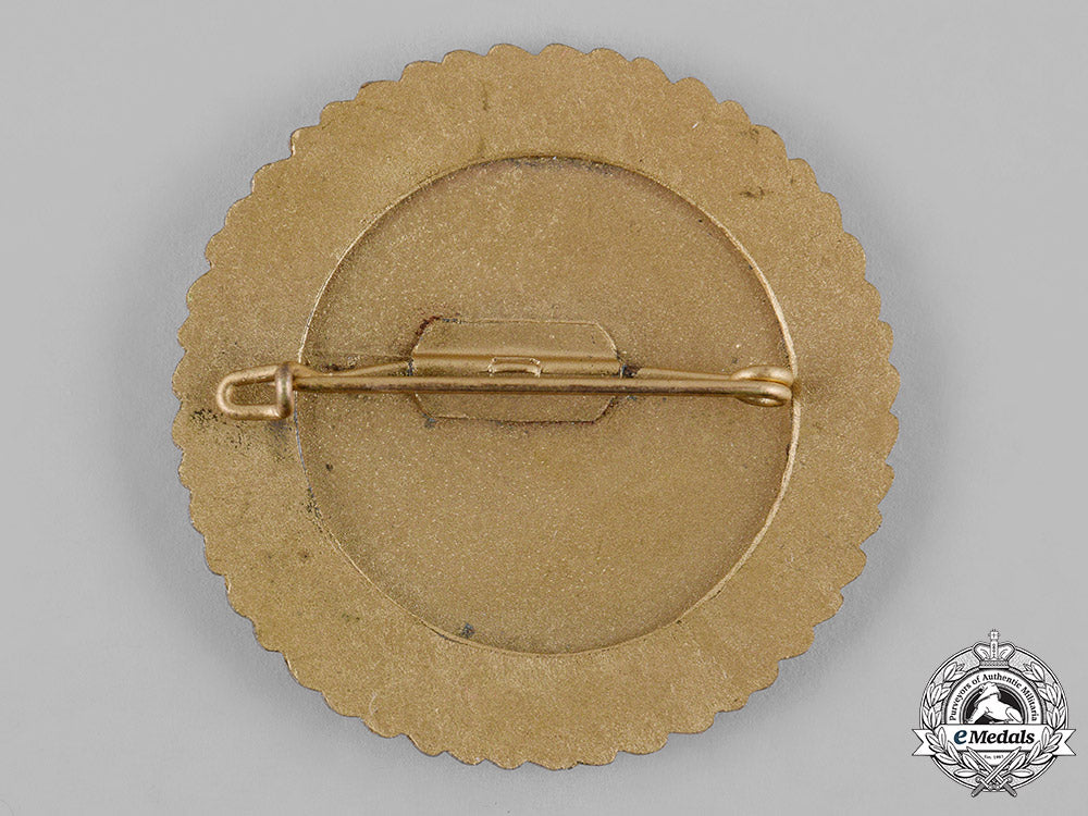 germany,_third_reich._a1942_tirol_gau_champion_marksmanship_badge_with_oak_leaves_c19_2086