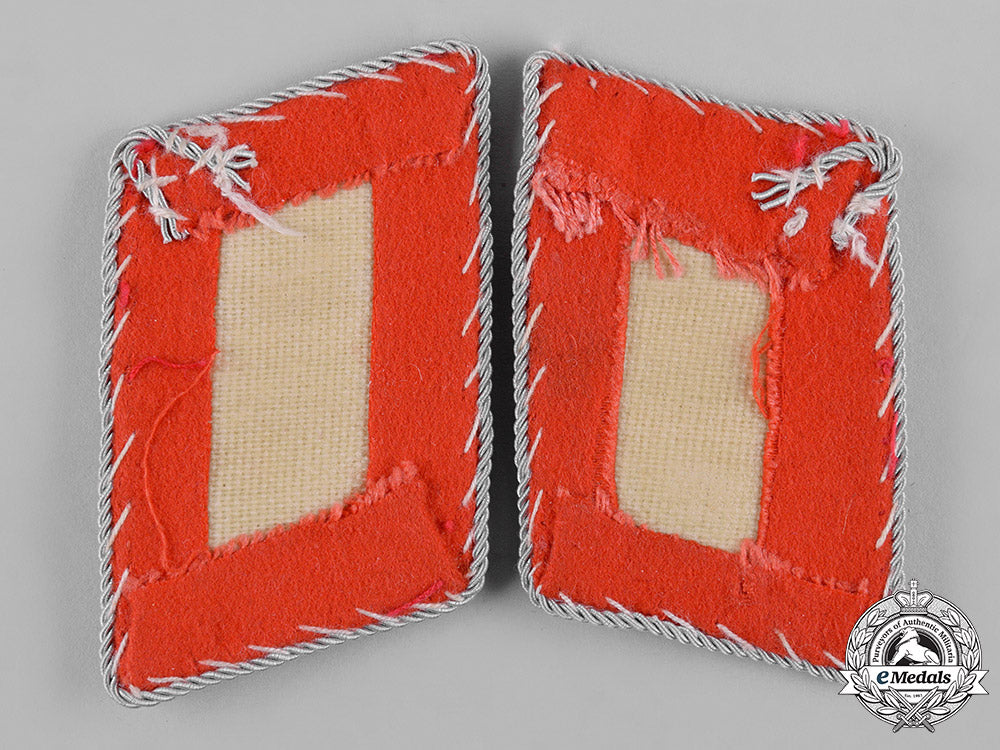 germany,_luftwaffe._a_set_of_flak_hauptmann_collar_tabs_c19_2104