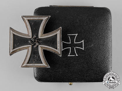 germany,_wehrmacht._a_cased1939_iron_cross_i_class,_by_gebrüder_godet&_co.,_dietrich_maerz_collection_c19_2106_1_2