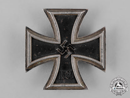 germany,_wehrmacht._a_cased1939_iron_cross_i_class,_by_gebrüder_godet&_co.,_dietrich_maerz_collection_c19_2107_1_2