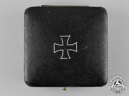 germany,_wehrmacht._a_cased1939_iron_cross_i_class,_by_gebrüder_godet&_co.,_dietrich_maerz_collection_c19_2113_1_2