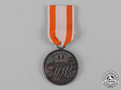 prussia,_kingdom._a_general_honour_medal,_ii_class,_with_case_c19_2330