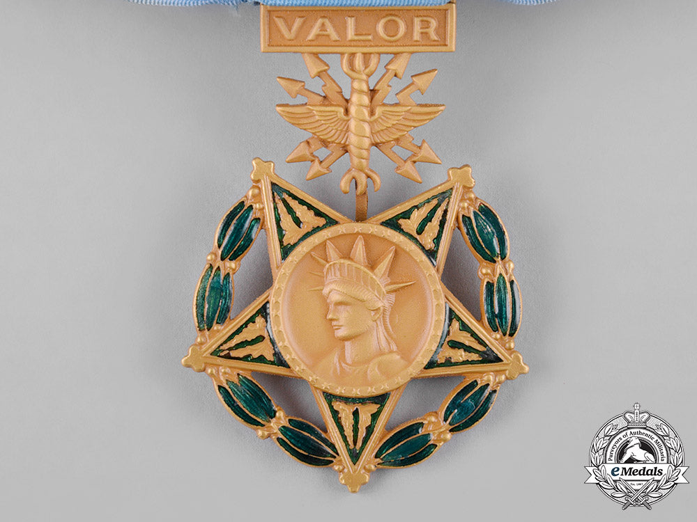 united_states._an_air_force_medal_of_honor_c19_2408