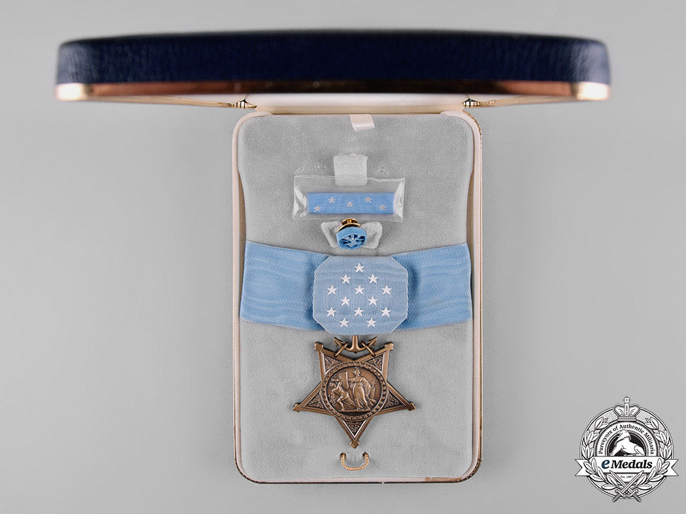 united_states._navy_medal_of_honor,_type_x(1964-_present)_c19_2427