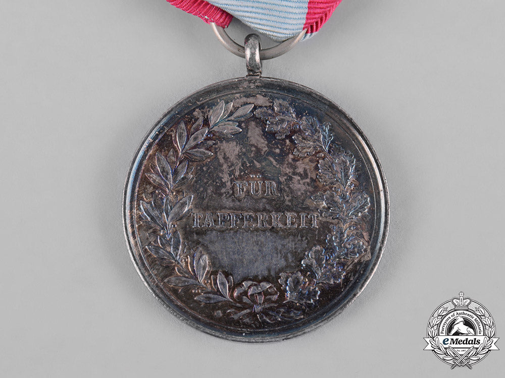 hesse-_darmstadt,_grand_duchy._a_general_honour_decoration,_silver_medal_for_bravery,_c.1917_c19_2546_1