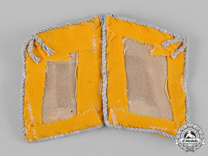 germany,_luftwaffe._a_set_of_luftwaffe_flight_personnel_leutnant_collar_tabs_c19_2564