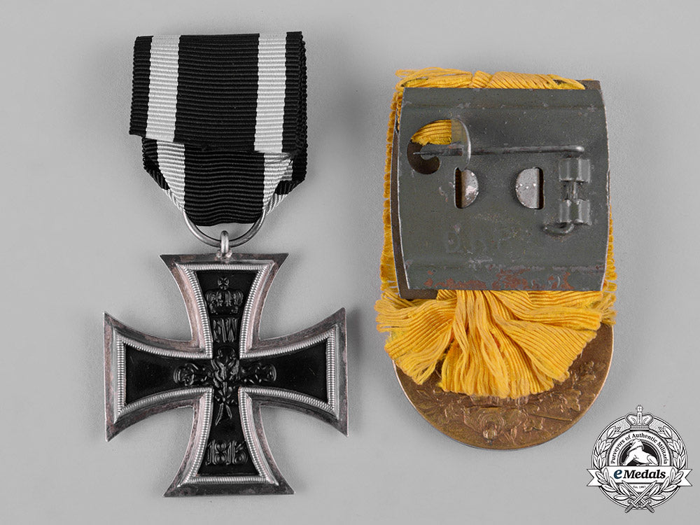 germany,_imperial._a_pair_of_imperial_decorations_c19_2626