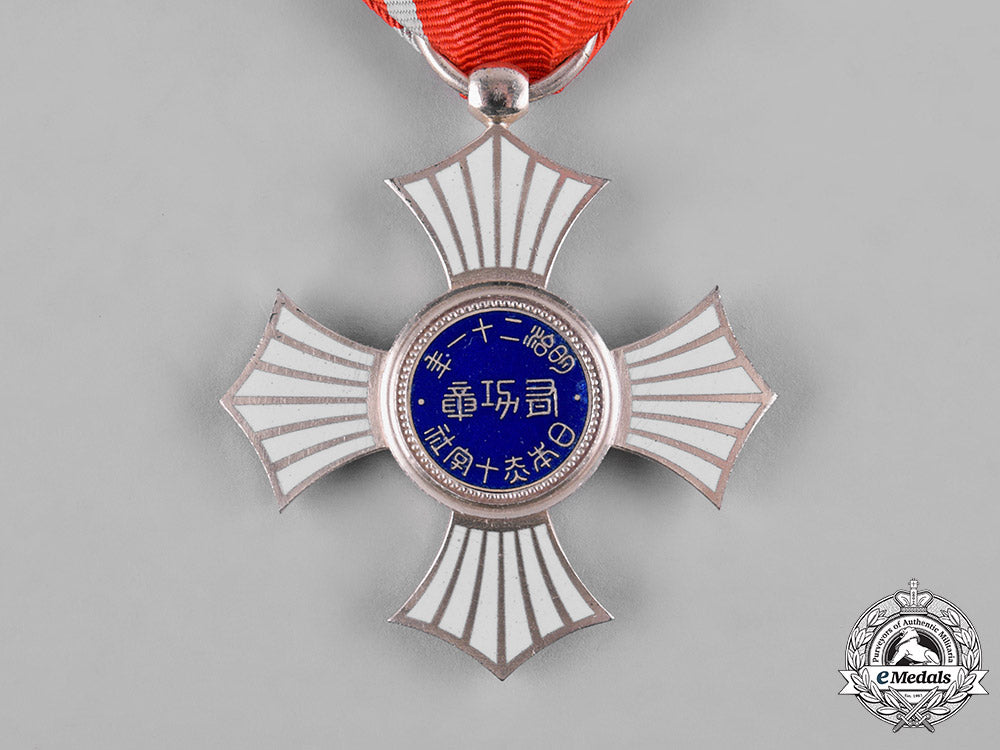 japan,_empire._a_red_cross_order_of_merit_c19_2686
