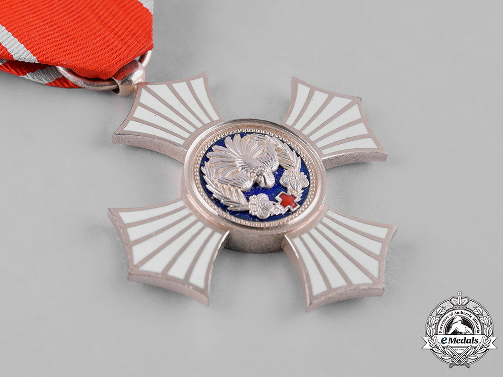 japan,_empire._a_red_cross_order_of_merit_c19_2687