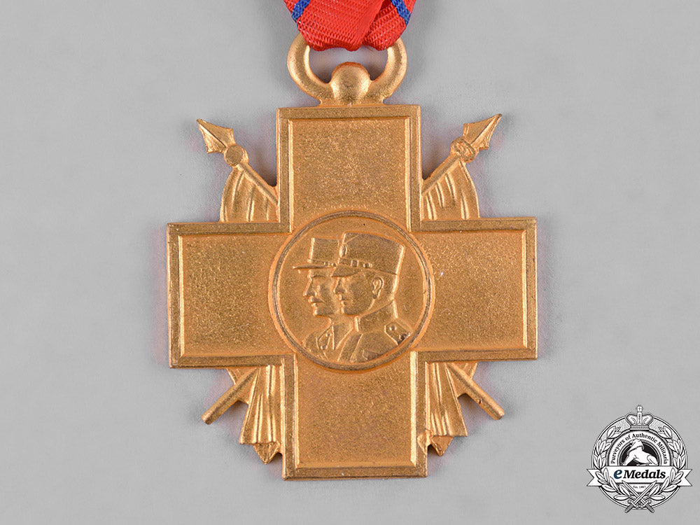 yugoslavia,_kingdom._an_invalids_of_war_commemorative_cross,_gold_grade_for_officers_c19_2698_1