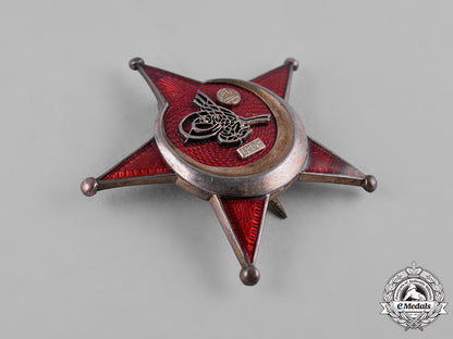 turkey,_ottoman_empire._a_gallipoli_star_with_case,_by_godet_c19_2828