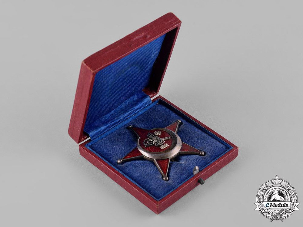 turkey,_ottoman_empire._a_gallipoli_star_with_case,_by_godet_c19_2833