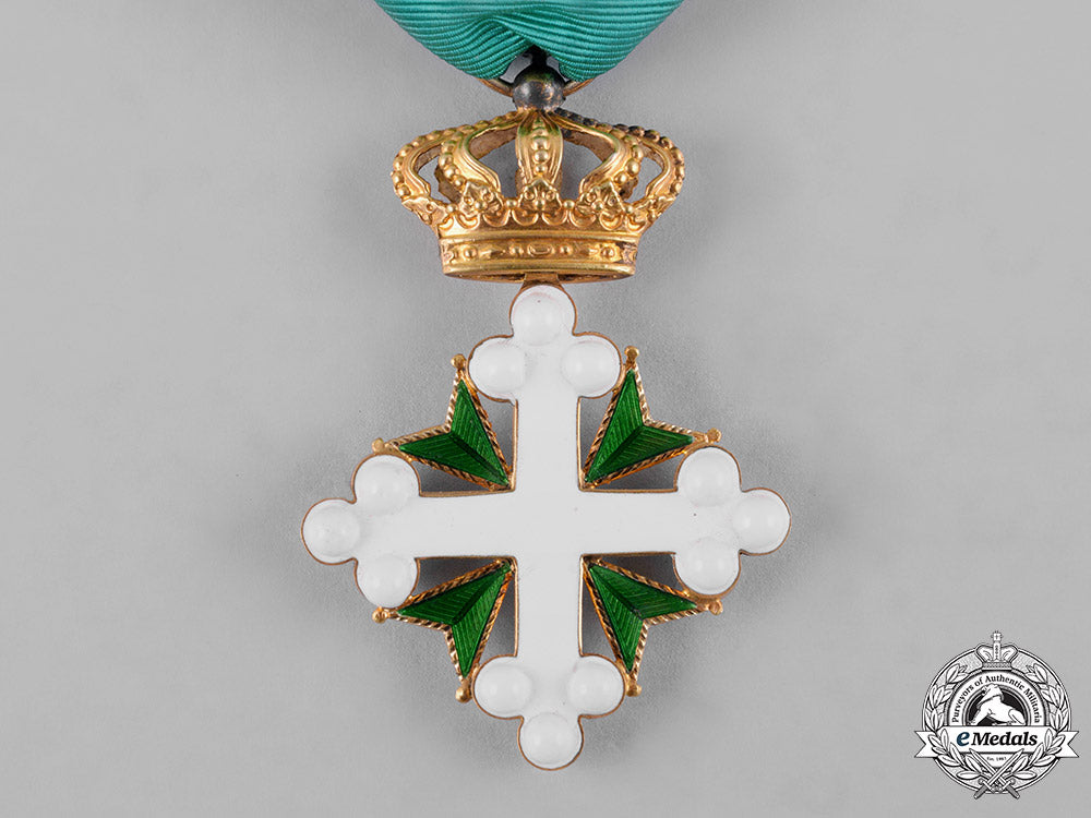 italy,_kingdom._an_order_of_st._maurice_and_st._lazarus_in_gold,_v_class_knight,_c.1900_c19_2907_2_1