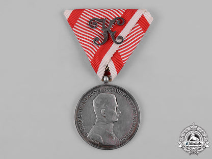 austria,_empire._a_bravery_medal,_i_class_silver_grade_with_officer's_decoration,_c.1917_c19_3037