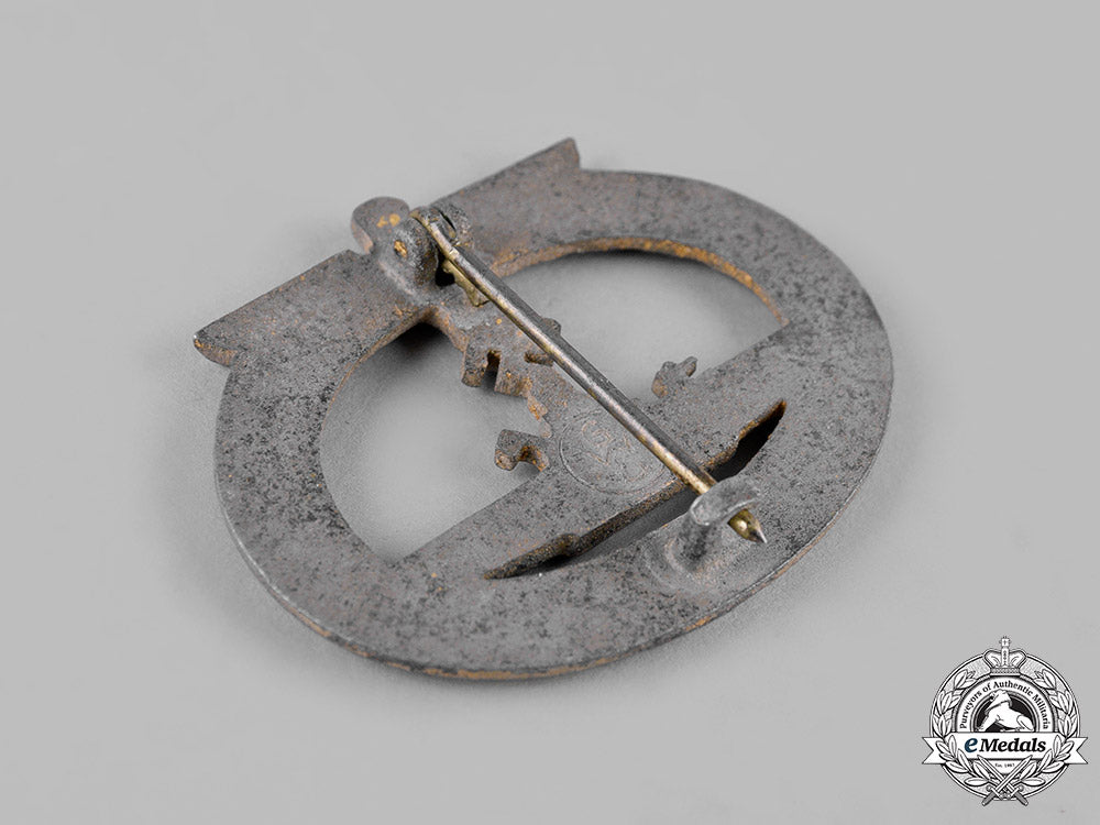 germany,_kriegsmarine._a_u-_boat_war_badge,_by_gebrüder_wegerhoff_c19_3167