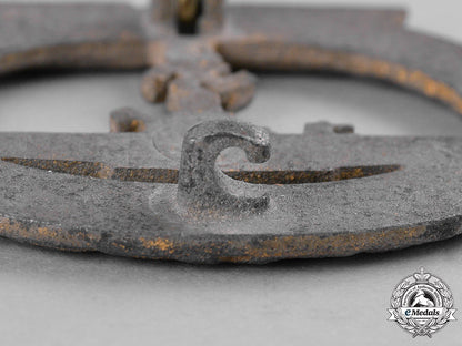 germany,_kriegsmarine._a_u-_boat_war_badge,_by_gebrüder_wegerhoff_c19_3168