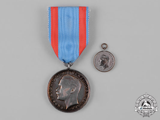 hesse-_darmstadt,_grand_duchy._a_general_honour_decoration,_silver_medal_for_war_merit,_c.1917_c19_3392
