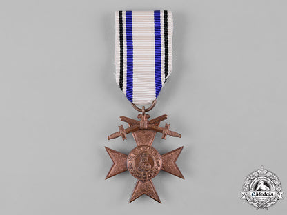 bavaria,_kingdom._a_military_merit_cross,_iii_class_with_swords,_by_jacob_leser,_c.1914_c19_3439