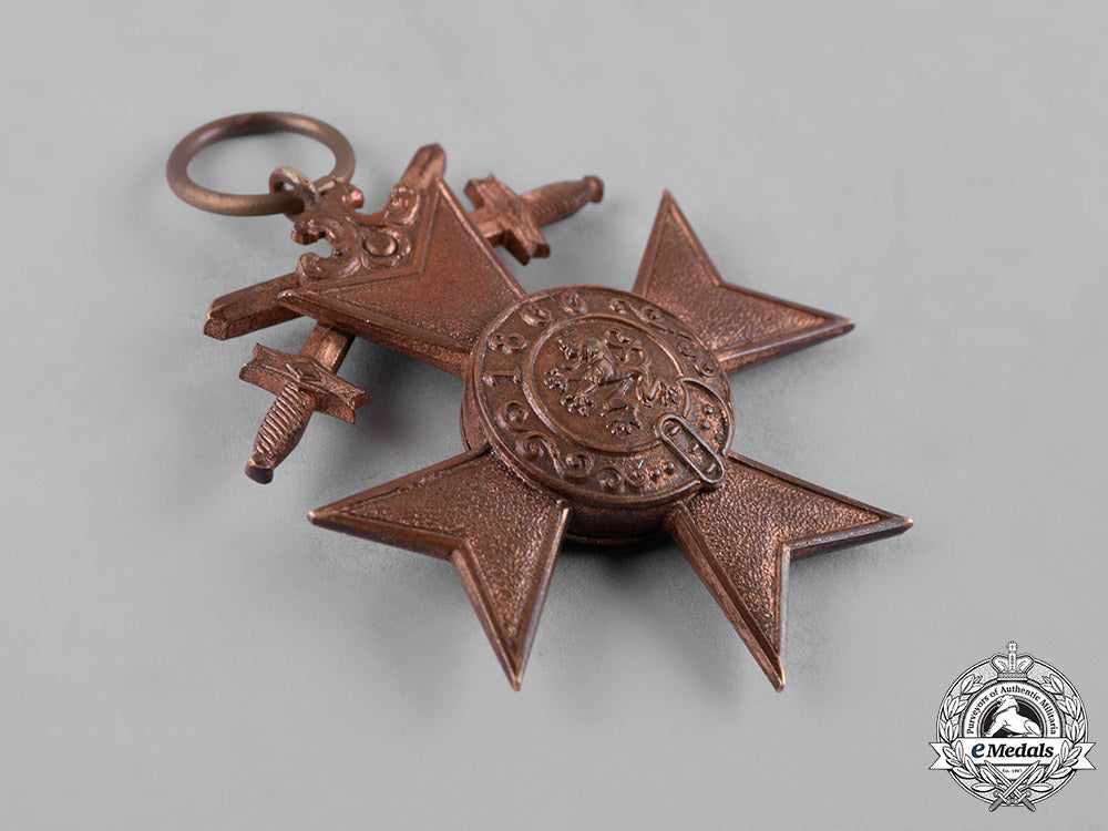 bavaria,_kingdom._a_military_merit_cross,_iii_class_with_swords,_by_jacob_leser,_c.1914_c19_3443