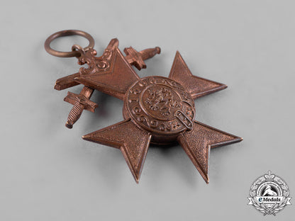 bavaria,_kingdom._a_military_merit_cross,_iii_class_with_swords,_by_jacob_leser,_c.1914_c19_3443