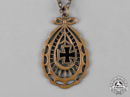 germany,_imperial._a_first_war_necklace_c19_3461