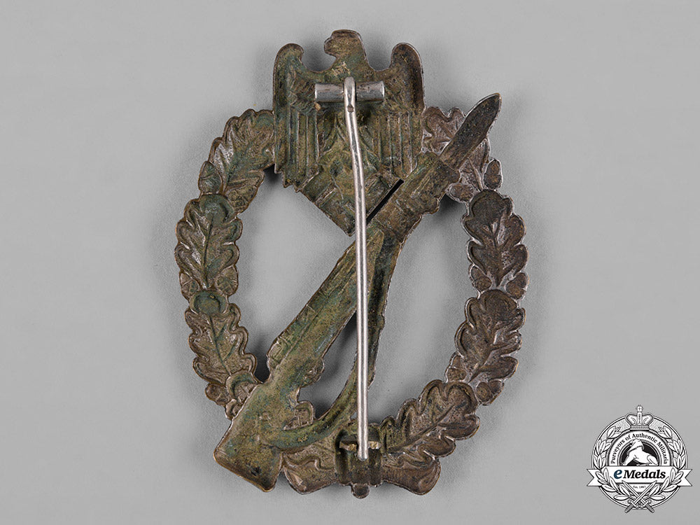 germany,_wehrmacht._an_infantry_assault_badge,_silver_grade_c19_3544