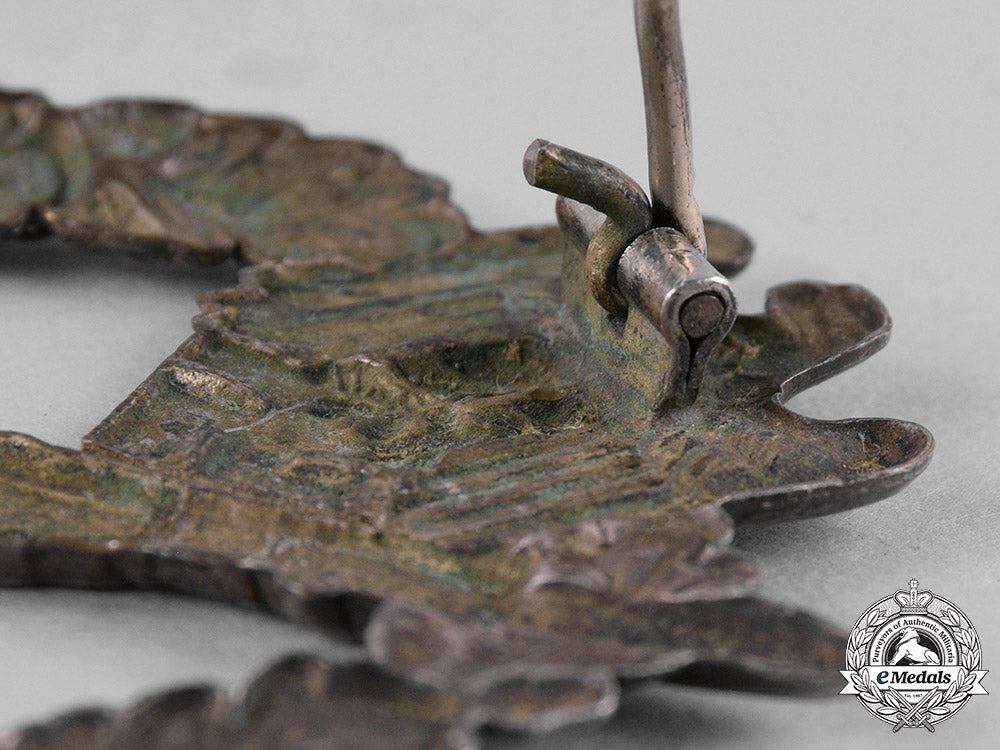 germany,_wehrmacht._an_infantry_assault_badge,_silver_grade_c19_3547
