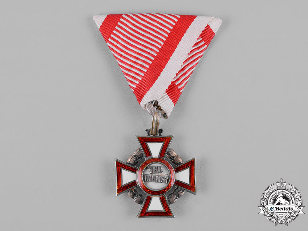 austria,_imperial._a_military_merit_cross,_iii_class_with_war_decoration,_by_v._mayer's_söhne_c19_3667