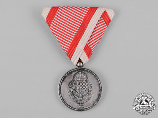 yugoslavia,_kingdom._a_medal_for_service_to_the_royal_household,_iv_class,_silver_grade,_c.1941_c19_3773_1