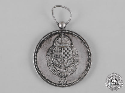 yugoslavia,_kingdom._a_medal_for_service_to_the_royal_household,_iv_class,_silver_grade,_c.1941_c19_3775_1