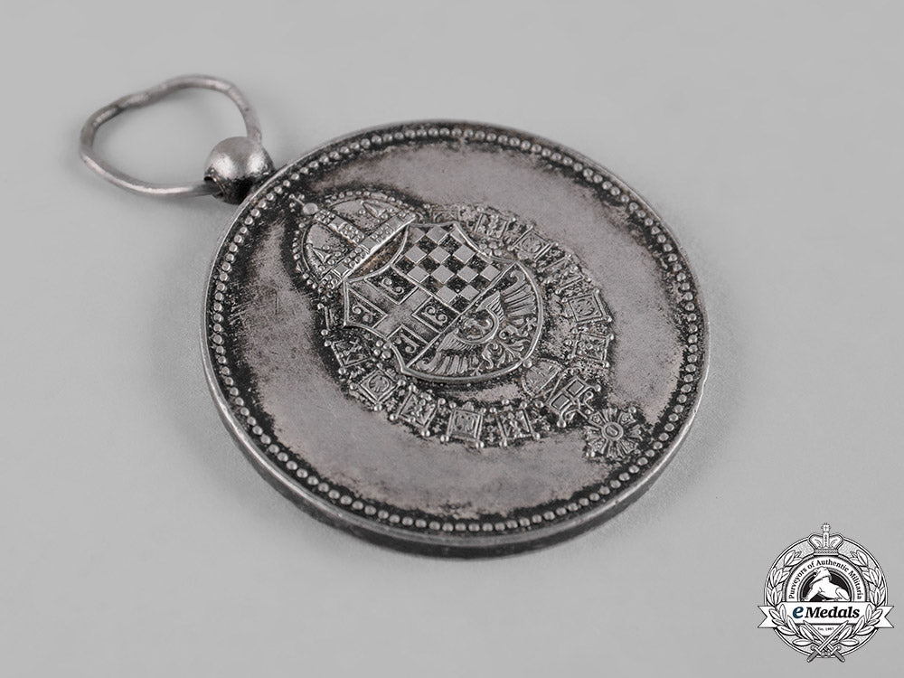 yugoslavia,_kingdom._a_medal_for_service_to_the_royal_household,_iv_class,_silver_grade,_c.1941_c19_3777_1