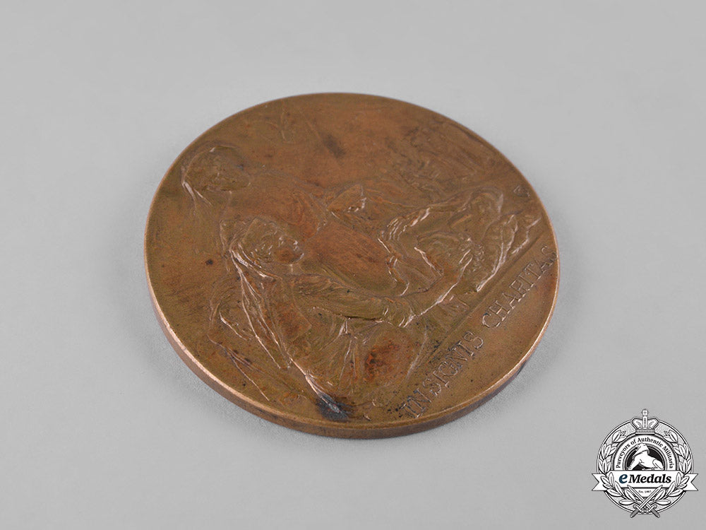 italy,_kingdom._a_women_of_libya_red_cross_table_medal1911-1912_c19_3801