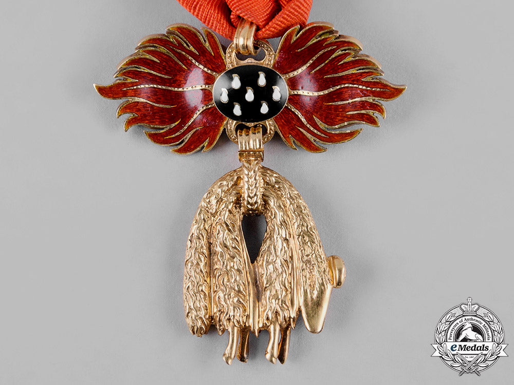 austria,_imperial._an_order_of_the_golden_fleece_in_gold,_uniform_badge,_by_rothe,_c.1900_c19_3919_1