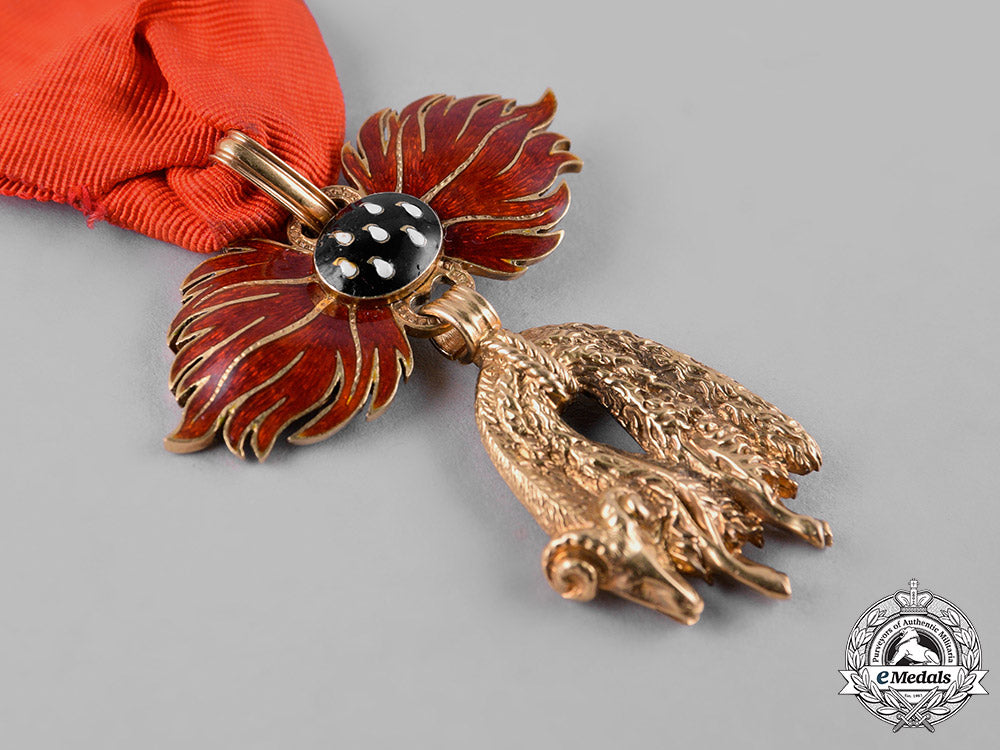 austria,_imperial._an_order_of_the_golden_fleece_in_gold,_uniform_badge,_by_rothe,_c.1900_c19_3920_1