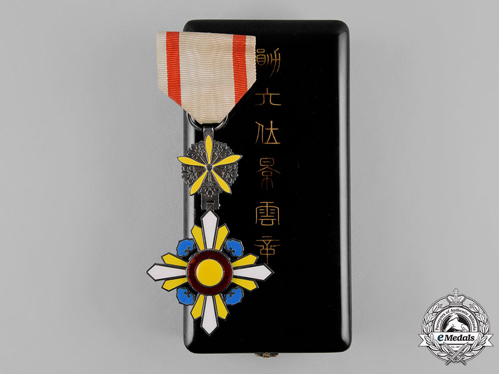 china,_occupied_manchukuo._an_order_of_the_auspicious_clouds,_vi_class,_c.1935_c19_4031