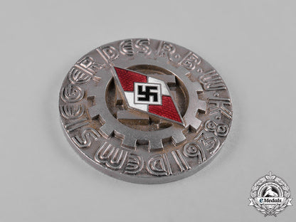 germany,_hj._a1938_national_trade_competition(_reichsberufswettkampf)_victor’s_medal,_with_case_c19_4249