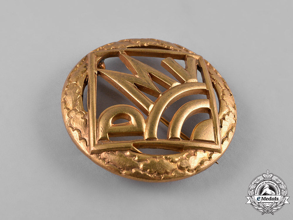 germany,_dmv._a_german_motorsports_association(_dmv)_golden_merit_badge_c19_4315