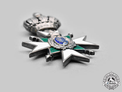 saxe-_weimar-_eisenach,_grand_duchy._an_order_of_the_white_falcon,_ii_class_knight’s_cross_with_case,_by_theodor_müller_c20002_mnc6909