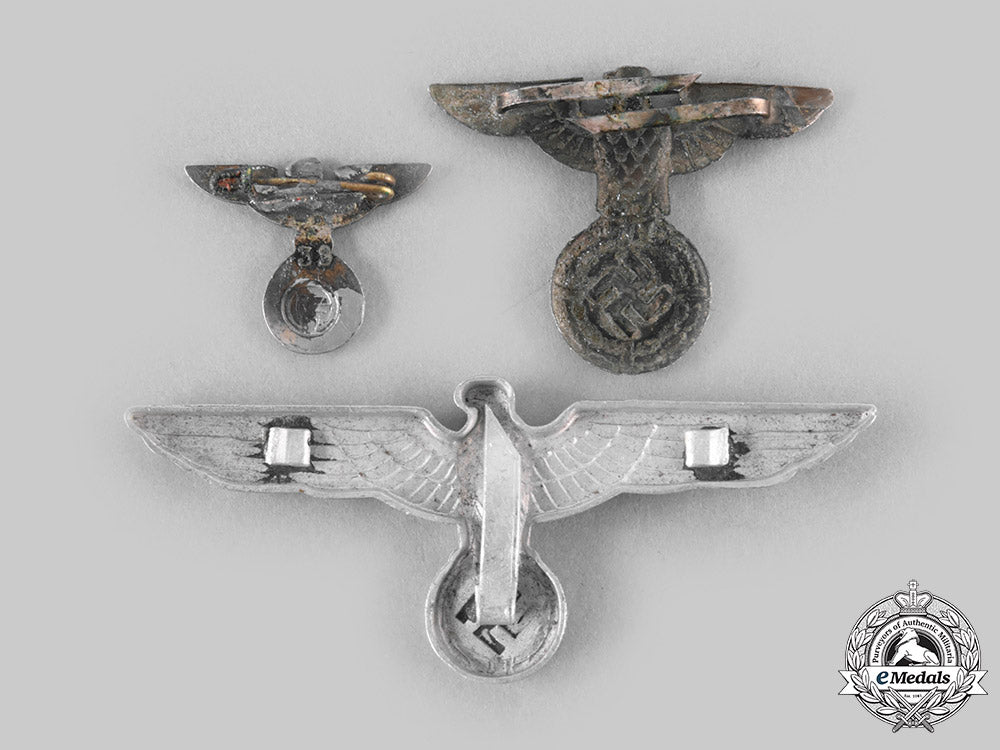 germany,_third_reich._a_lot_of_eagle_insignia_c20011_emd5663_1