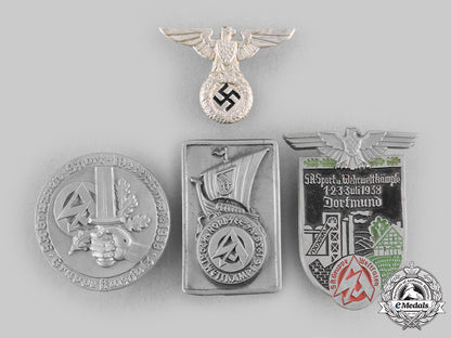 germany,_sa._a_lot_of_sturmabteilung_badges_and_insignia_c20024_emd5722
