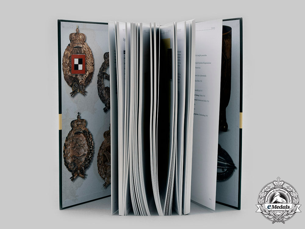 germany._aircrew_badges_and_honor_prices_of_the_flying_troops_from1913_by_carsten_baldes,2012._c20061_mnc2351
