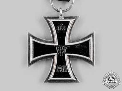 germany,_imperial._a1914_iron_cross_ii_class_with_documents_to_leutnant_d.r._hoffmann_c20073_emd4709