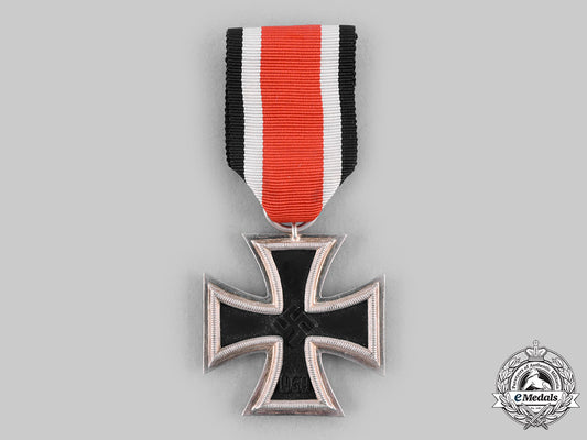 germany,_wehrmacht._a1939_iron_cross_ii_class,_by_j.e._hammer&_söhne_c20078_emd5869_2