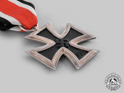 germany,_wehrmacht._a1939_iron_cross_ii_class,_by_j.e._hammer&_söhne_c20081_emd5889_2