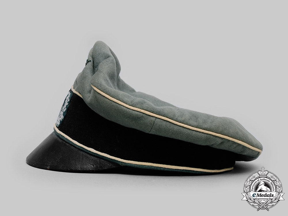 germany,_heer._an_infantry_officer’s_crusher_cap,_by_j._spere_c20092cbb_0249