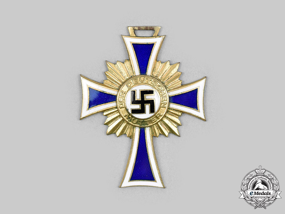 germany,_third_reich._an_honour_cross_of_the_german_mother,_gold_grade_with_case,_by_b.h._mayer_c20096_mnc9371